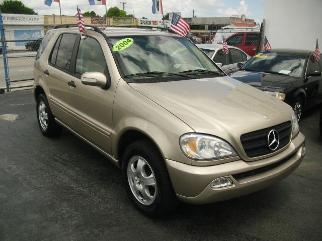 2004 Mercedes-Benz M-Class SES 5dr