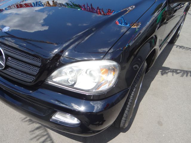 2004 Mercedes-Benz M-Class SES 5dr