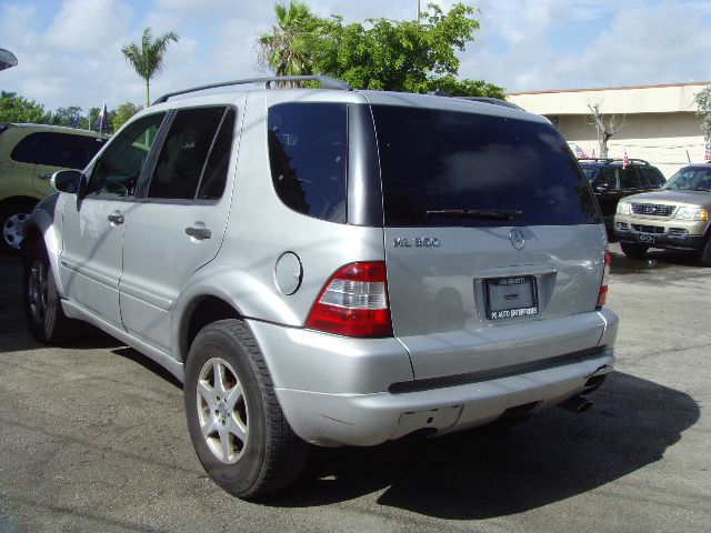 2004 Mercedes-Benz M-Class SES 5dr