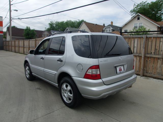 2004 Mercedes-Benz M-Class SES 5dr