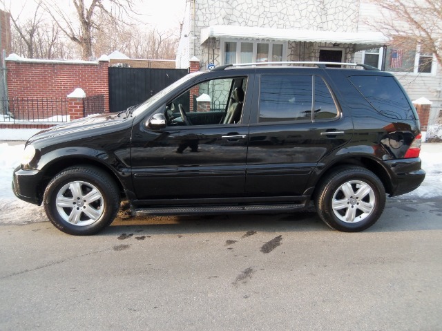 2005 Mercedes-Benz M-Class SES 5dr