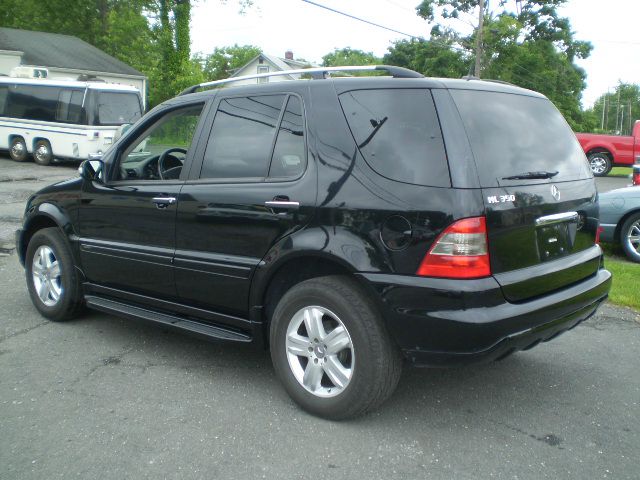 2005 Mercedes-Benz M-Class SES 5dr