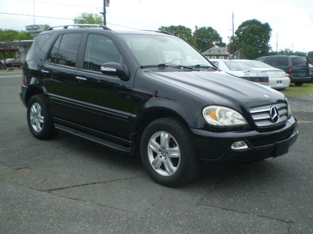 2005 Mercedes-Benz M-Class SES 5dr