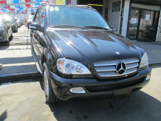 2005 Mercedes-Benz M-Class SES 5dr