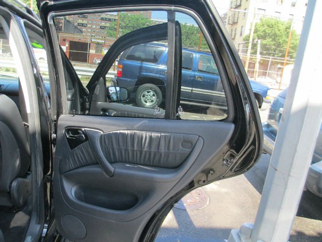 2005 Mercedes-Benz M-Class SES 5dr