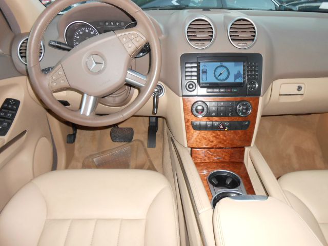 2006 Mercedes-Benz M-Class SES 5dr