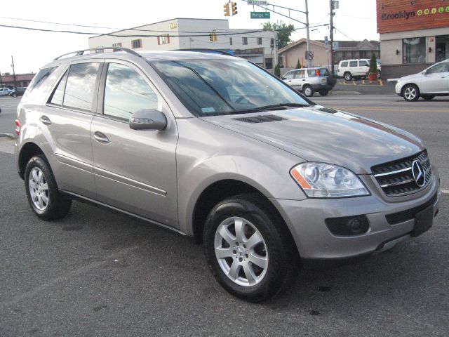 2007 Mercedes-Benz M-Class GS 2+2