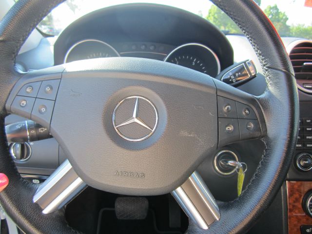 2008 Mercedes-Benz M-Class GS 2+2