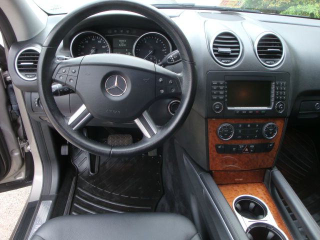 2008 Mercedes-Benz M-Class GS 2+2