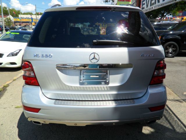 2009 Mercedes-Benz M-Class Gl 2x2