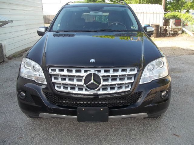 2010 Mercedes-Benz M-Class 2dr Cpe Auto W/moonroof