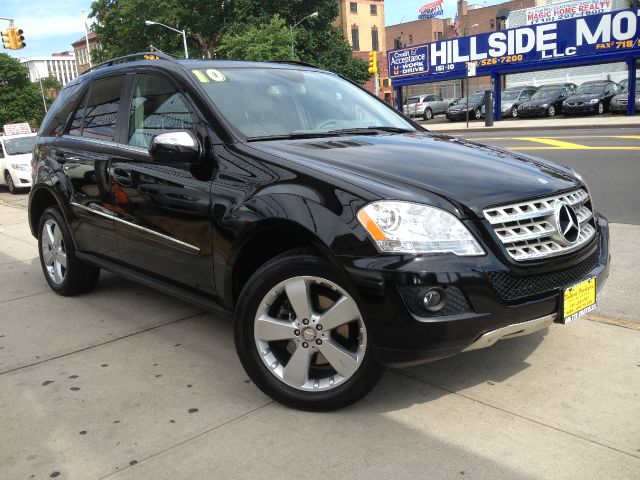 2010 Mercedes-Benz M-Class 4d,ac,pw,sunroof,leather