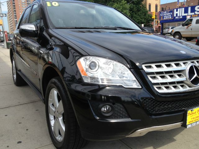 2010 Mercedes-Benz M-Class 4d,ac,pw,sunroof,leather