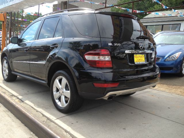 2010 Mercedes-Benz M-Class 4d,ac,pw,sunroof,leather