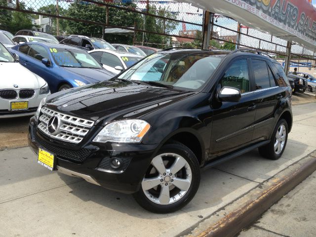 2010 Mercedes-Benz M-Class 4d,ac,pw,sunroof,leather