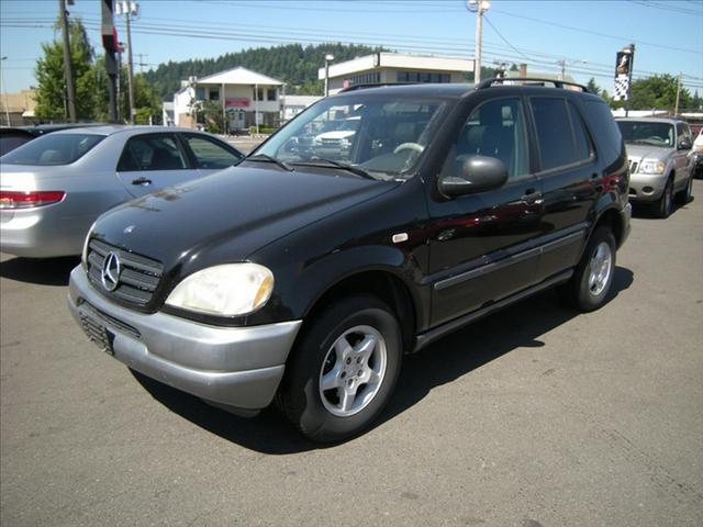 1998 Mercedes-Benz M Class AWD Wagon Automatic VERY NICE