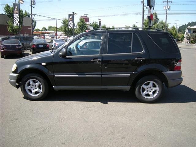 1998 Mercedes-Benz M Class AWD Wagon Automatic VERY NICE