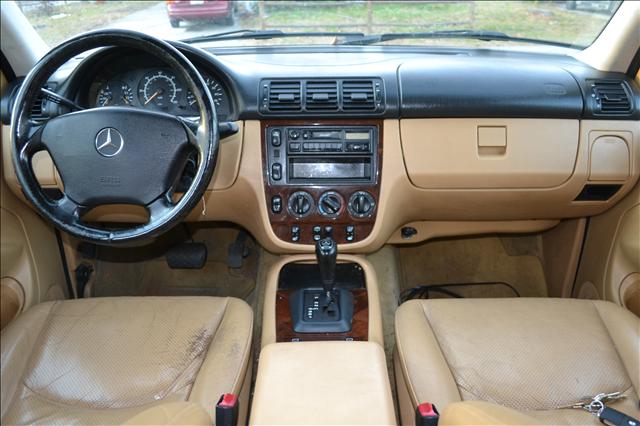 1999 Mercedes-Benz M Class LE CREW CB SWB V6 AT