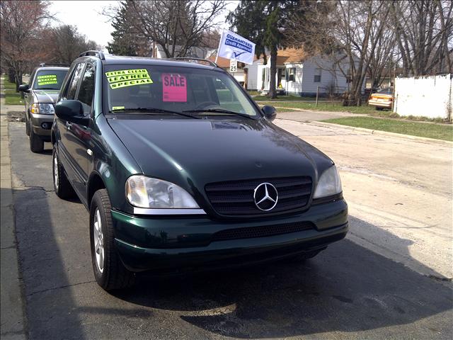 2000 Mercedes-Benz M Class 3500 SLT Dually