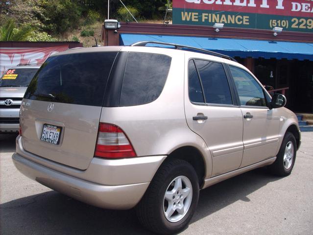 2001 Mercedes-Benz M Class AWD Wagon Automatic VERY NICE