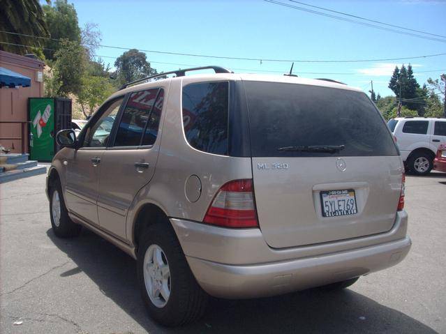 2001 Mercedes-Benz M Class AWD Wagon Automatic VERY NICE