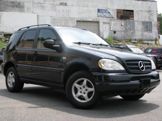 2001 Mercedes-Benz M Class AWD Wagon Automatic VERY NICE