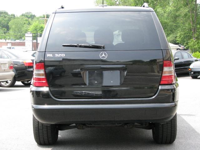 2001 Mercedes-Benz M Class AWD Wagon Automatic VERY NICE