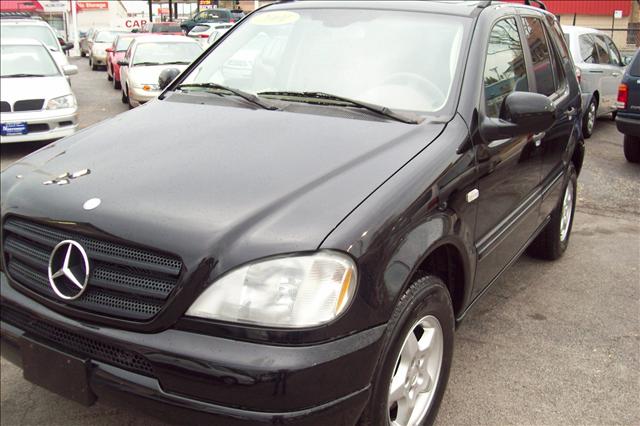 2001 Mercedes-Benz M Class AWD Wagon Automatic VERY NICE