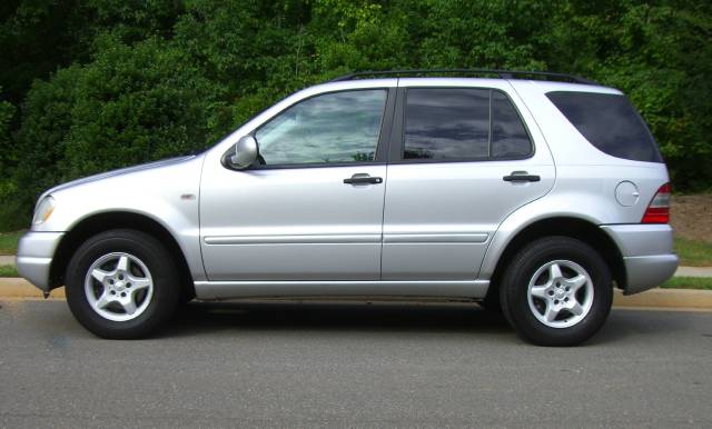 2001 Mercedes-Benz M Class AWD Wagon Automatic VERY NICE