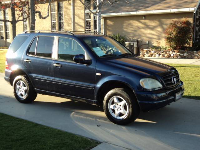 2001 Mercedes-Benz M Class AWD Wagon Automatic VERY NICE