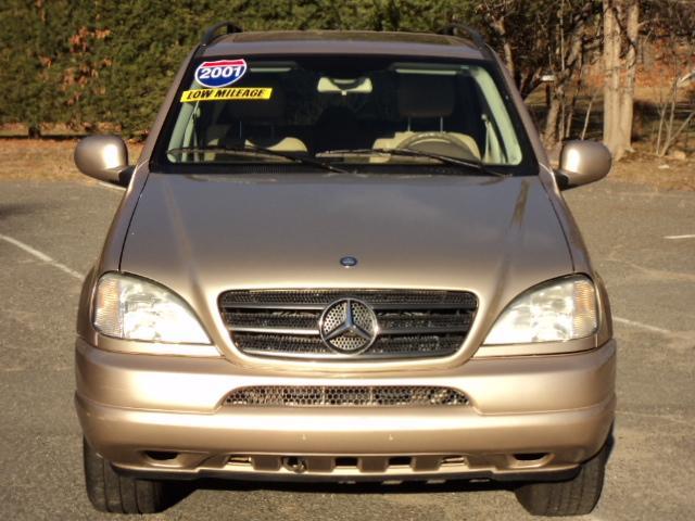 2001 Mercedes-Benz M Class AWD Wagon Automatic VERY NICE