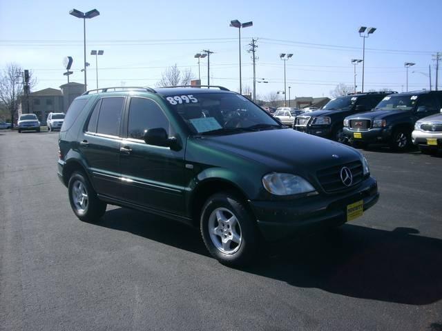 2001 Mercedes-Benz M Class AWD Wagon Automatic VERY NICE