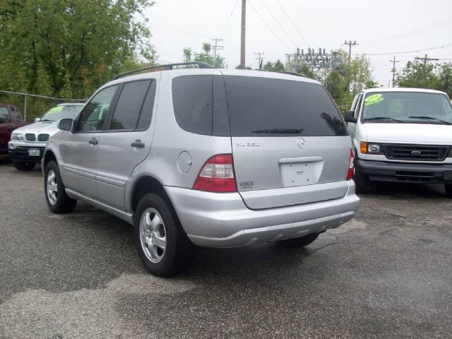 2003 Mercedes-Benz M Class SES 5dr