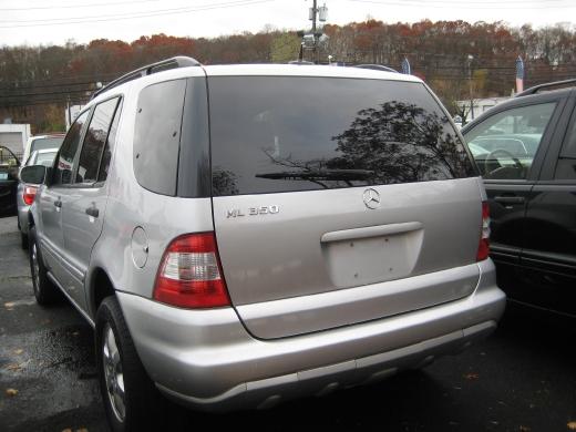 2004 Mercedes-Benz M Class 1500 4x4 LS