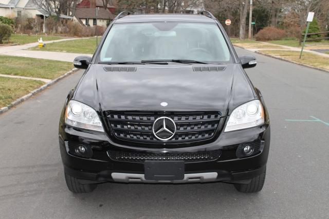 2006 Mercedes-Benz M Class GS 2+2