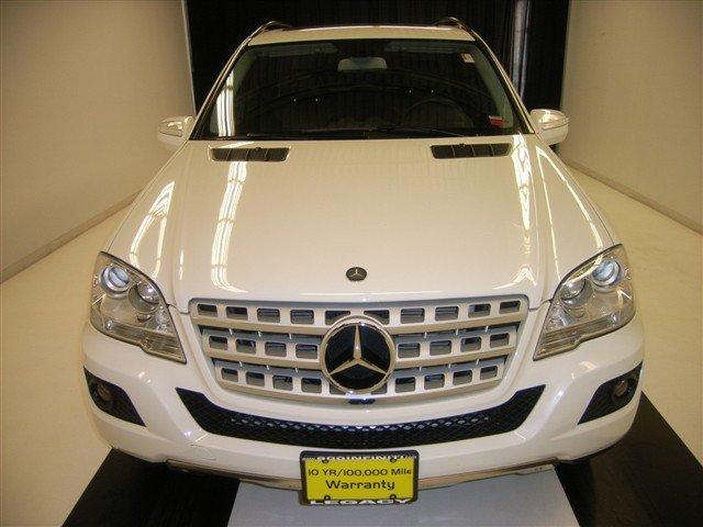 2009 Mercedes-Benz M Class GS 2+2