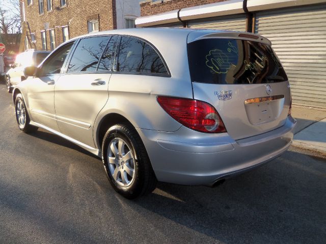 2006 Mercedes-Benz R-Class 4dr LX Deluxe