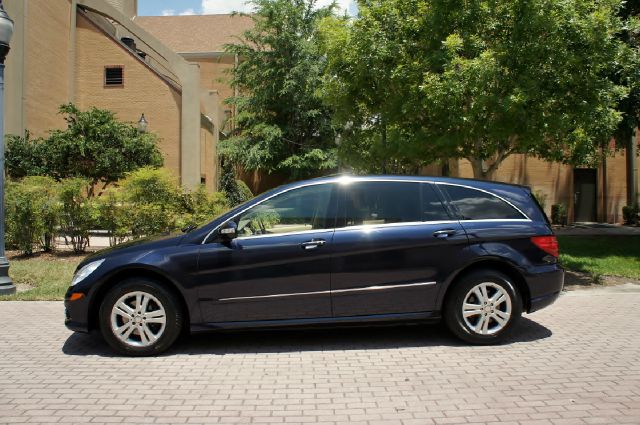 2009 Mercedes-Benz R-Class DRW LS