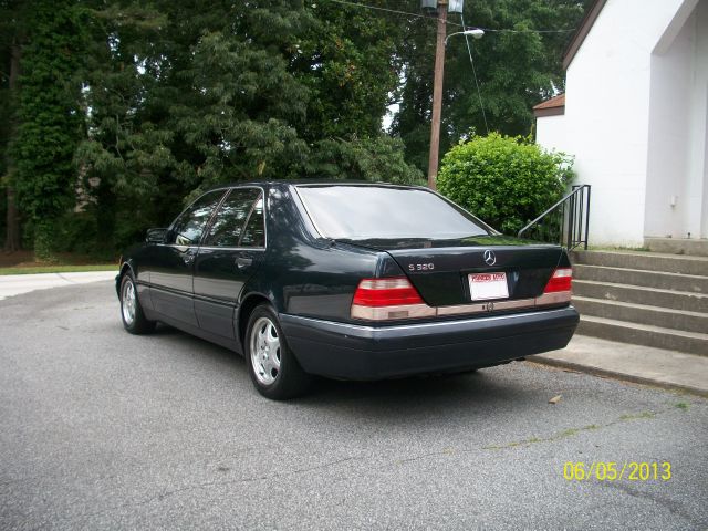 1997 Mercedes-Benz S-Class 1986 Nissan