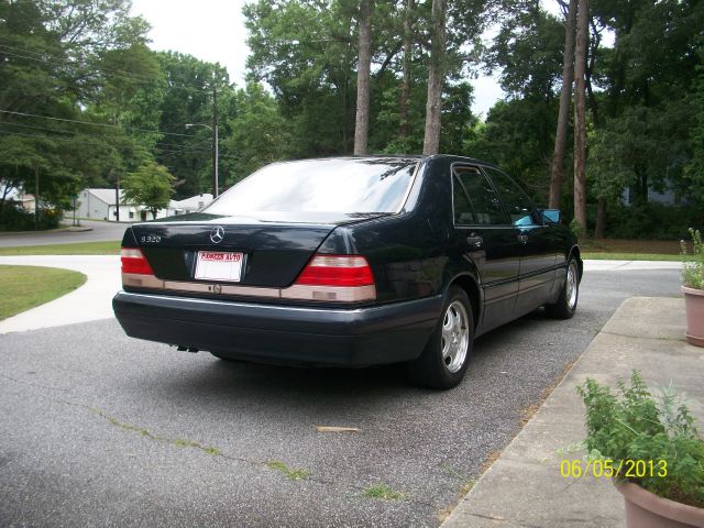 1997 Mercedes-Benz S-Class 1986 Nissan