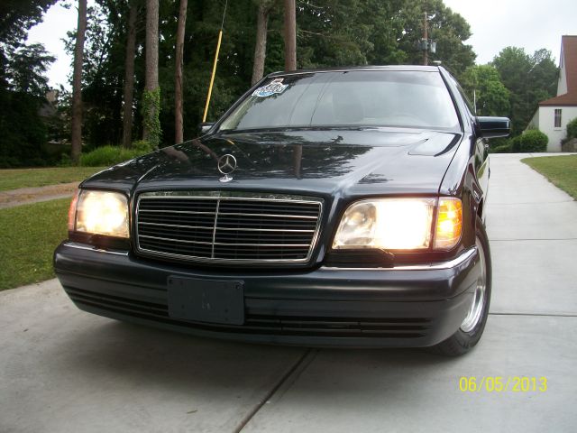 1997 Mercedes-Benz S-Class 1986 Nissan