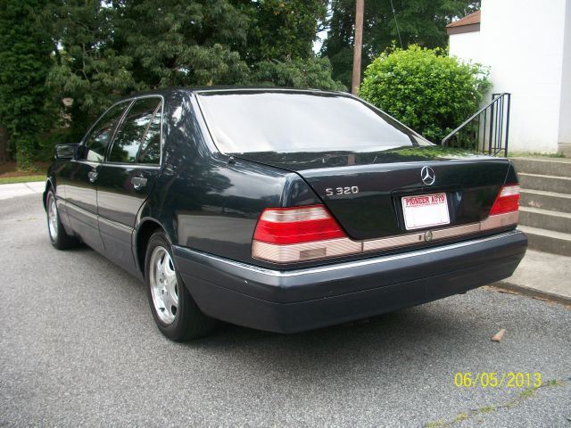 1997 Mercedes-Benz S-Class 1986 Nissan