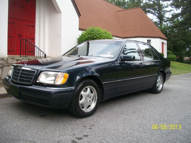 1997 Mercedes-Benz S-Class 1986 Nissan