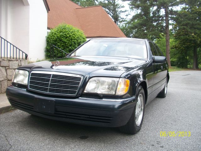 1997 Mercedes-Benz S-Class 1986 Nissan