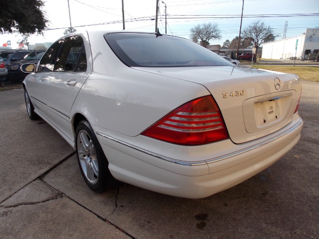 2006 Mercedes-Benz S-Class Sahara