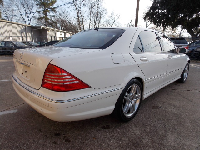 2006 Mercedes-Benz S-Class Sahara