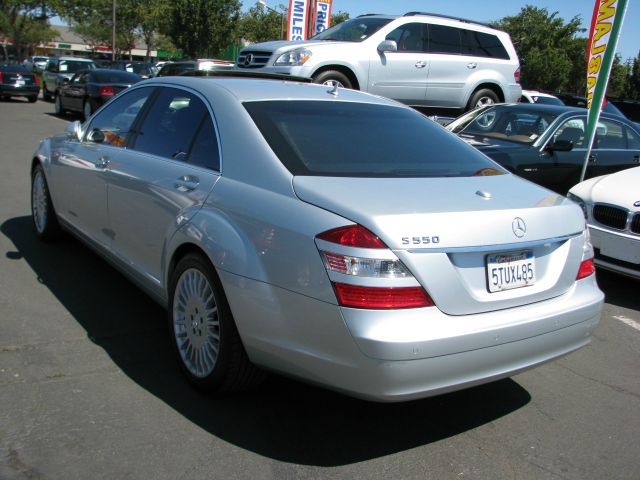 2007 Mercedes-Benz S-Class 4WD Supercab 145 Lariat