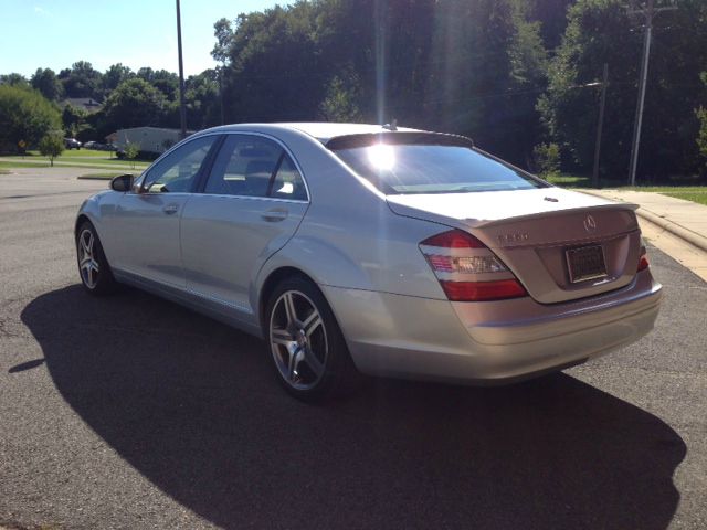 2007 Mercedes-Benz S-Class 4WD Supercab 145 Lariat