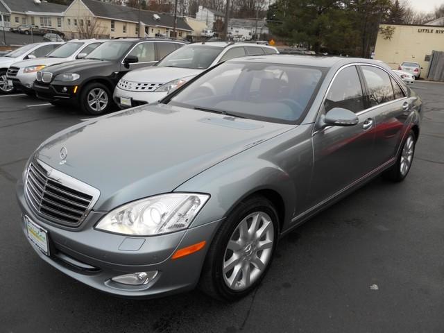 2007 Mercedes-Benz S-Class 2.5i AWD SUV