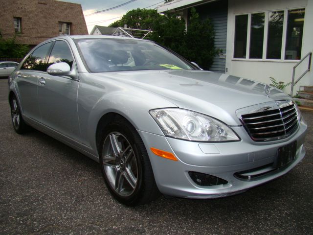 2007 Mercedes-Benz S-Class 4WD Supercab 145 Lariat